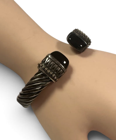1970s Sterling Silver 18k Cuff Bracelet Onyx Terminals Hinged Nice Detail